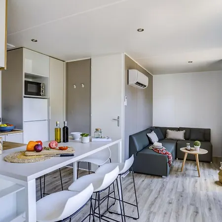 Friends 10p 5bdrms Aircon * Saint-Crépin-et-Carlucet