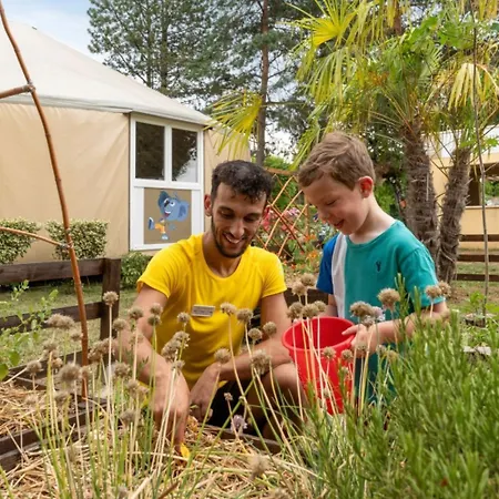 Campsite Friends 10p 5bdrms Aircon *