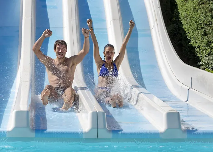 Friends 10p 5bdrms Aircon Camping