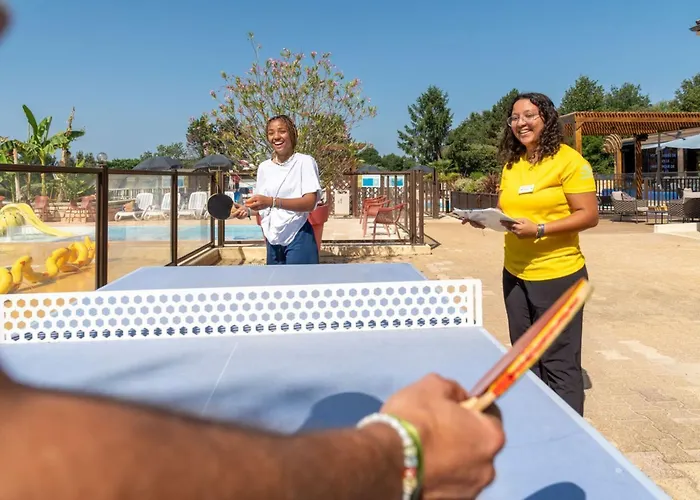 Camping Friends 10p 5bdrms Aircon